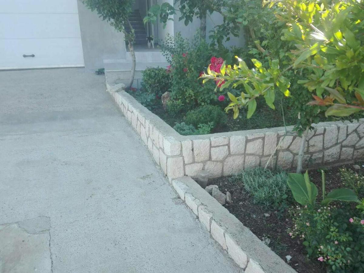 Apartman Vuleta Ražanac Buitenkant foto
