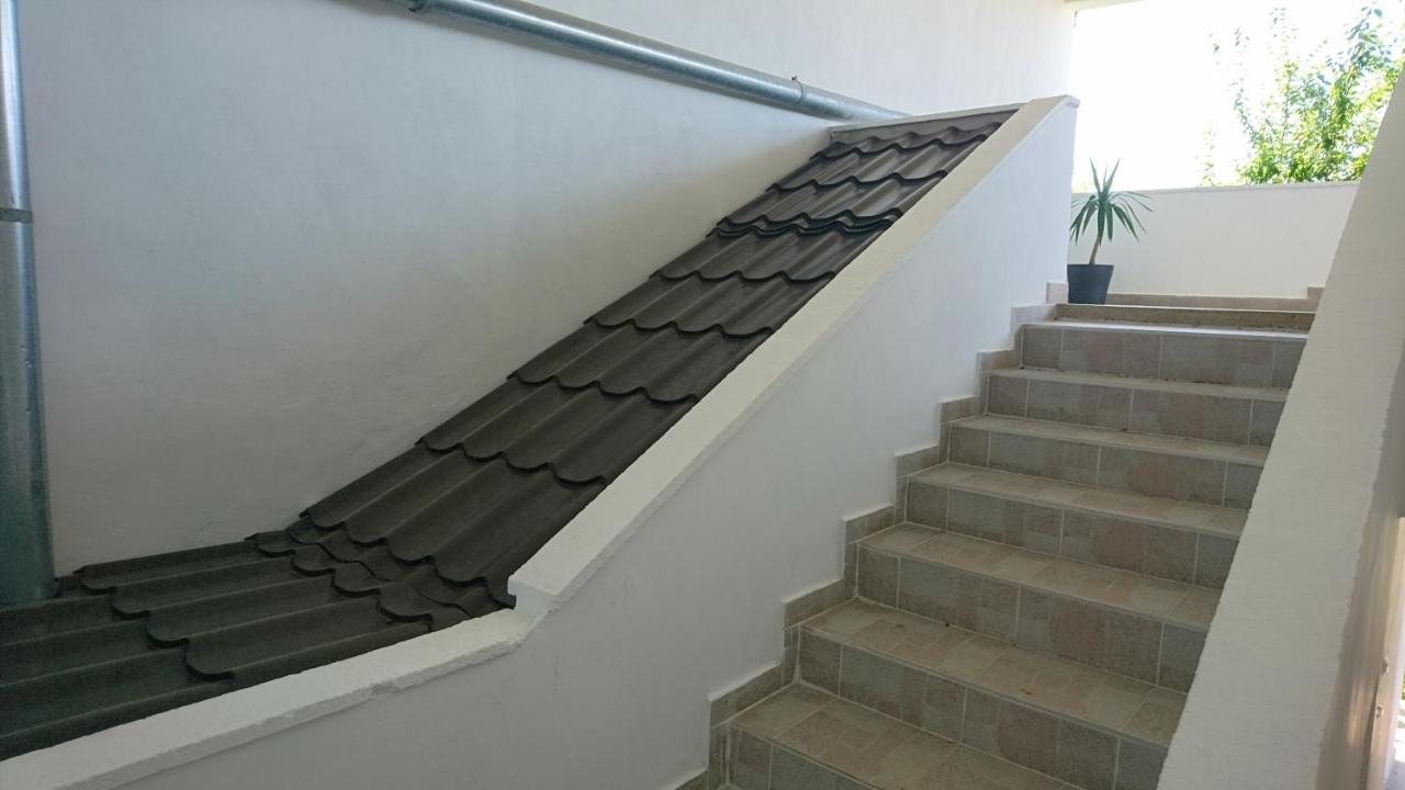 Apartman Vuleta Ražanac Buitenkant foto