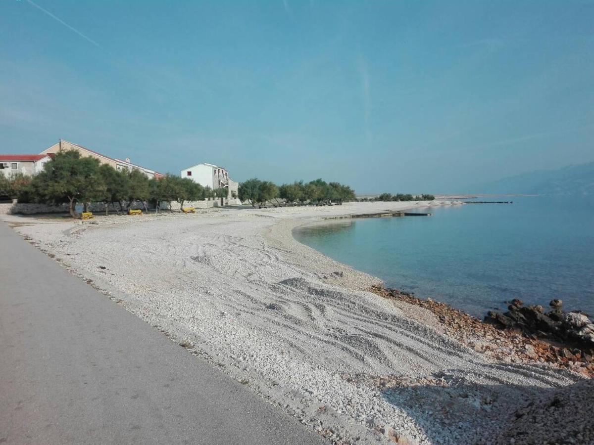 Apartman Vuleta Ražanac Buitenkant foto